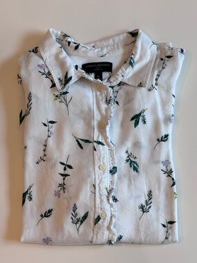 Banana Republic Floral Ruffle Front Button down blouse XL